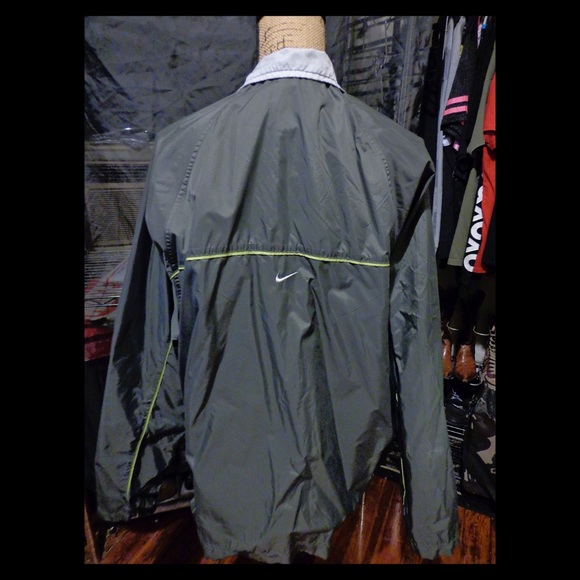 Lined Olive color windbreaker (sz XL) - Picture 4 of 4
